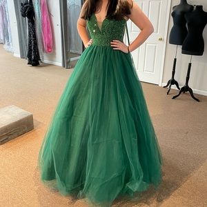 Emerald green prom dress, size 8